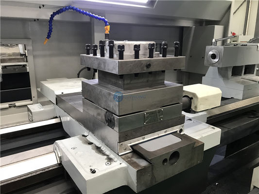 Двойной CNC цыпленка пускает продевать нитку по трубам машину QK1319 токарного станка резьбы трубы скважины токарного станка большую
