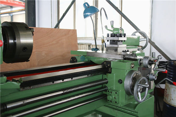 Мини токарный станок токарного станка CA6140 металла CNC поворачивая